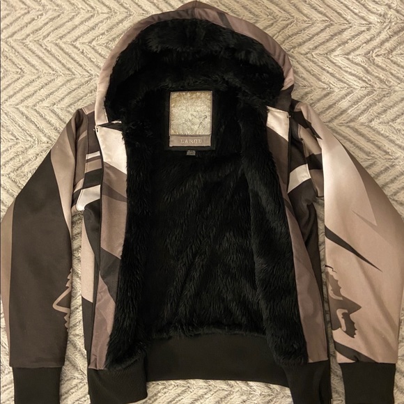 Large Fox Jacket - Picture 3 of 8